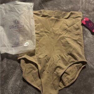 Empetua High-Waisted Shaper Panty